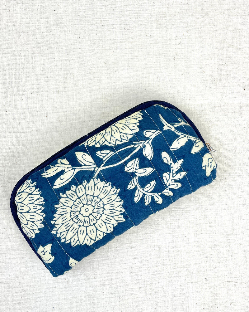 Etui à lunettes de soleil en tissu bleu