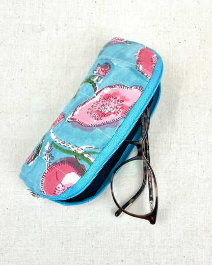 Etui à lunettes de soleil en tissu couleur turquoise