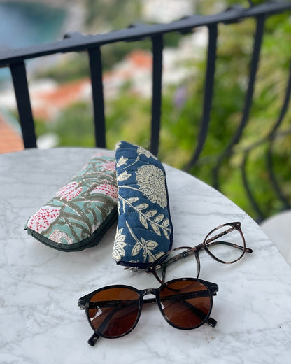 etuis à lunette de vue et de soleil molettonnés, protecteurs et peu encombrants